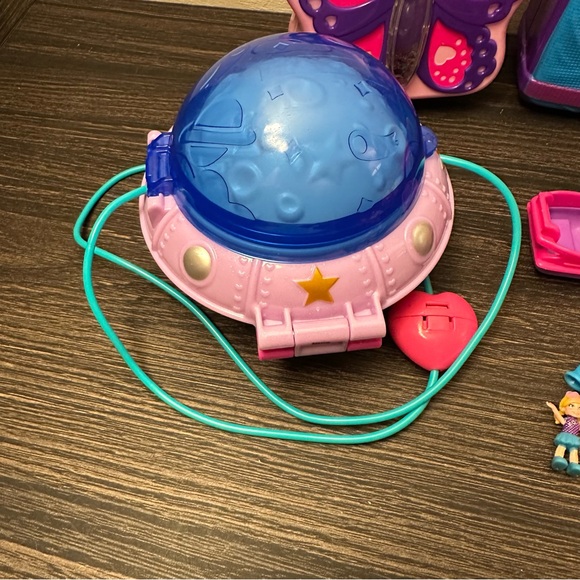 Polly Pocket Flamingo Backyard Butterfly Backpack Space Compact Dolls & Charms - Picture 12 of 16